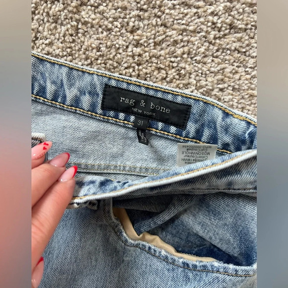 Rag & bone Mid-Rise Ankle Cigarette distressed Jeans - Picture 5 of 7